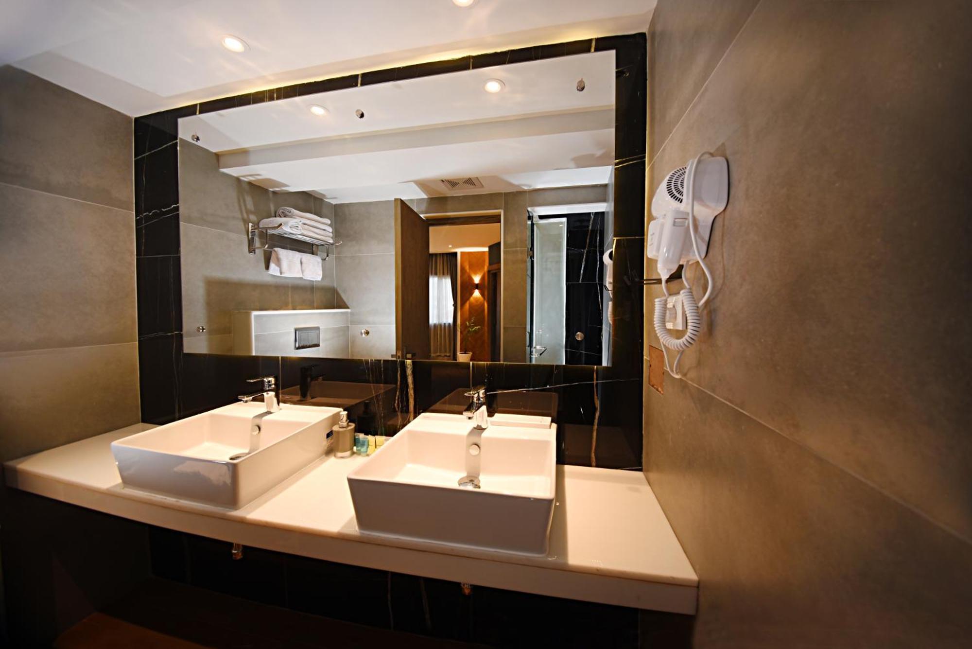 Daali Hotel & Apartment 加德满都 外观 照片